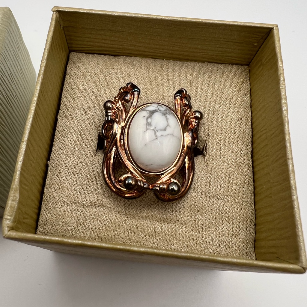 Y2k Copper And White Stone Ring 45$